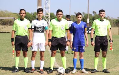 Néstor Alonzo, capitán del la Sub 14 sigue en Itauguá, pero ya estable.
