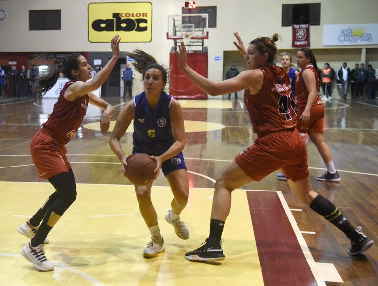 Félix Pérez Cardozo derrotó a Sol de América en Villa Morra y extendió la serie a una finalísima.
