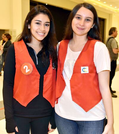 Gabriela Ugarte y Sabrina Hamuy.
