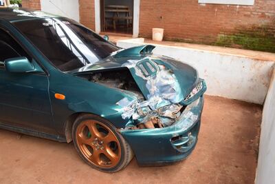 El conductor del Subaru luego  de atropellar al motociclista huyó del sitio