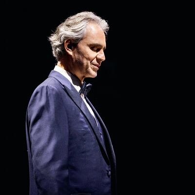 El tenor Andrea Bocelli ofrecerá hoy una presentación especial por Pascua, con música sacra,  desde la Catedral de Milán.