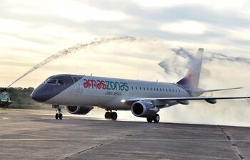 Nuevo Jet Embraer 190 de Amaszonas.