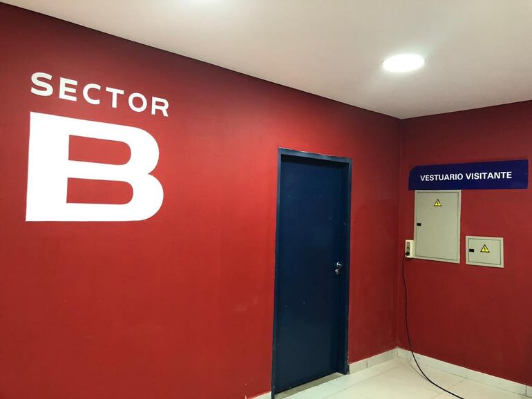 La marca que lleva el vestuario de River Plate en la Nueva Olla.