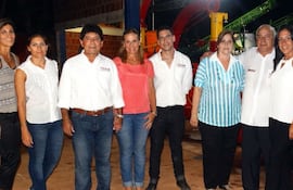 directivos-y-funcionarios-de-tracto-agro-vial-sa-celebran-el-crecimiento-de-la-firma-que-habilito-tres-nuevas-sucursales-en-el-interior-del-pais--211233000000-1053195.jpg