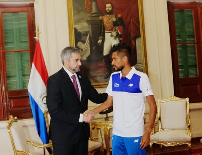 El atleta Derlys Ayala se reunió con el presidente Mario Abdo Benítez.