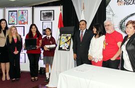 recientemente-la-fiscalia-premio-a-estudiantes-de-colegios-que-presentaron-obras-graficas-sobre-el-acoso-escolar-y-sus-implicancias--215506000000-1140561.jpg