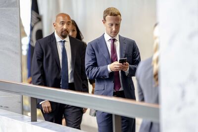 Facebook,  Twitter, Google y otros gigantes de la tecnología crearon una estructura  independiente consagrada a reforzar su lucha contra los contenidos extremistas  en internet.