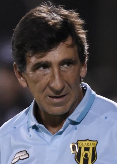 Gustavo Costas, DT aborigen.