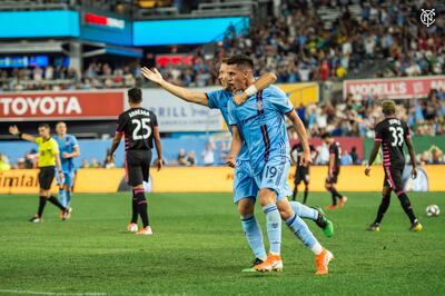 Jesús Medina celebrando su gol.