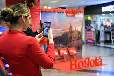 Interior del aeropuerto Silvio Pettirossi durante la celebración de autoridades locales y de la empresa Avianca.