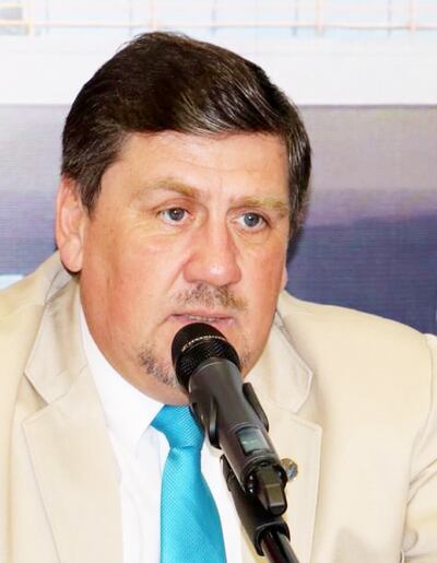 El senador Blas Llano (PLRA), presidente de la Cámara Alta, busca capitalizar el descontento con Efraín Alegre.