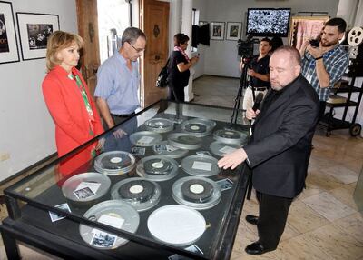 /pf/resources/images/abc-placeholder.png?d=2394