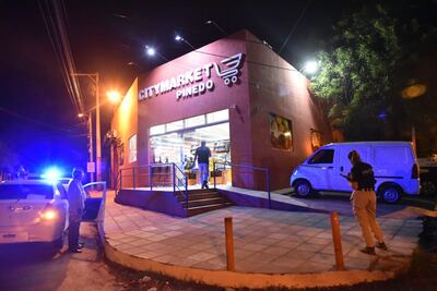 Fachada del Citimarket que fue robado este viernes.