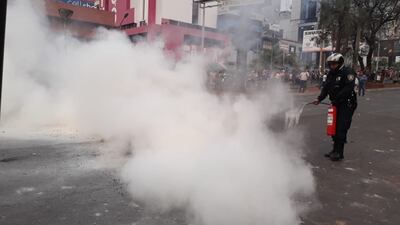 Los paseros incendiaron cubiertas en medio de la ruta.