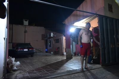 Salomón Irrazábal sofocó el incendio generado en el motor del aire acondicionado.