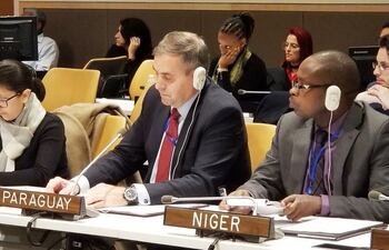 julio-arriola-representante-de-paraguay-ante-las-naciones-unidas-durante-la-reunion-donde-el-pais-fue-designado-presidente-del-grupo-de-paises-sin-l-202711000000-1664802.jpg