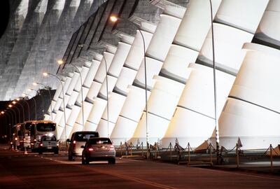 El Tratado de Itaipú, un emprendimiento de enorme envergadura, favoreció y benefició solo al Brasil.