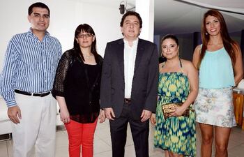 diego-martinez-cristina-brizuela-lvaro-salcedo-natalia-davalos-y-carmela-pomata--205125000000-632498.jpg