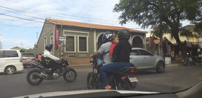 Bebé en moto