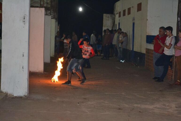Varios juegos tradicionales se realizaron ayer.