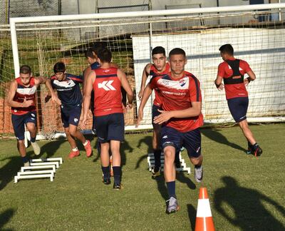 Nacional viene entrenando de manera intensa pensando en su debut.