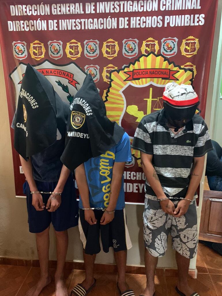 Los tres adolescentes fueron los primero en ser identificados por la Policía.