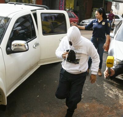 Uno de los policías implicados en el robo.