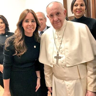 Silvana López Moreira visitó al santo padre, en el Vaticano.