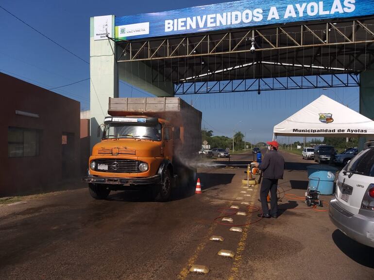 Garantizan la entrada de alimentos y demás provisiones, aunque con las medidas sanitarias correspondientes.