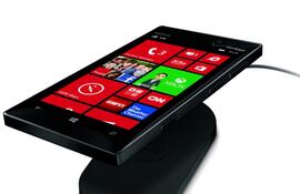 el-lumia-920-de-nokia-viene-con-un-cargador-inalambrico-muy-practico-para-cargas-rapidas-y-eficientes--223247000000-552957.jpg