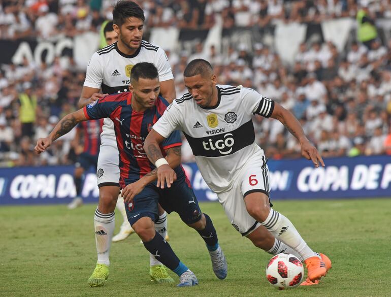 Olimpia y Cerro Porteño igualaron 1-1 en el primer clásico de la temporada 2020.