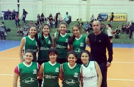 las-integrantes-del-equipo-de-rio-de-la-plata-que-se-coronaron-campeonas-en-la-categoria-sub-16--222845000000-1492634.jpg