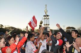 el-club-san-jose-mi-logro-su-cuarta-estrella-en-la-liga-yacyreta-de-futbol-al-consagrarse-campeon-de-la-temporada-luego-de-vencer-por-2-0-al-atleti-205425000000-1620812.jpg