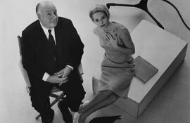alfred-hitchcock-tippi-hedren-83247000000-1517921.jpg