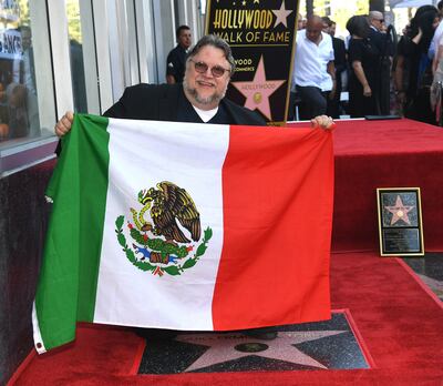 El director de cine Guillermo del Toro descubrió su estrella en el Paseo de la Fama en Hollywood.