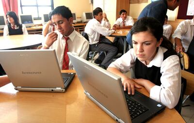 La nueva licitación del Ministerio de Educación para adquirir computadoras está nuevamente en la mira. En años anteriores ya se habían dado de baja licitaciones similares por irregularidades.