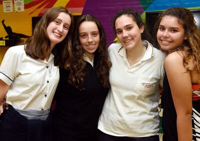 Rocío Mackinnon, Belén Zeballos, María McCulloch y  María Paz Correa.