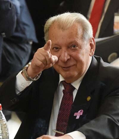 Juan Carlos Galaverna, senador del Partido Colorado del movimiento Añetete, elogió ayer las obras de Stroessner.