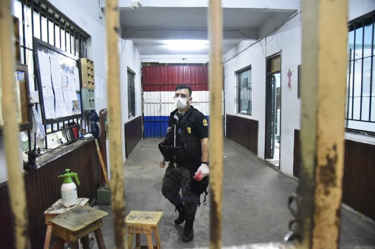 /pf/resources/images/abc-placeholder.png?d=2402