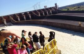 complejo-turistico-itaipu-104357000000-1789050.jpg