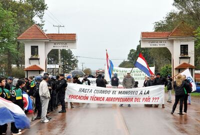 /pf/resources/images/abc-placeholder.png?d=2394