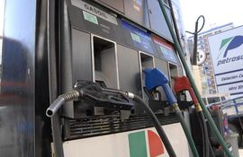 gasolinera-nafta-124021000000-419380.jpg