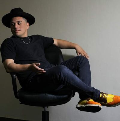 Julio Insfrán representará a Paraguay en el Festival Internacional de la Canción Punta del Este 2019. Fotografía que aparece en portada de la página oficial de Facebook del evento.