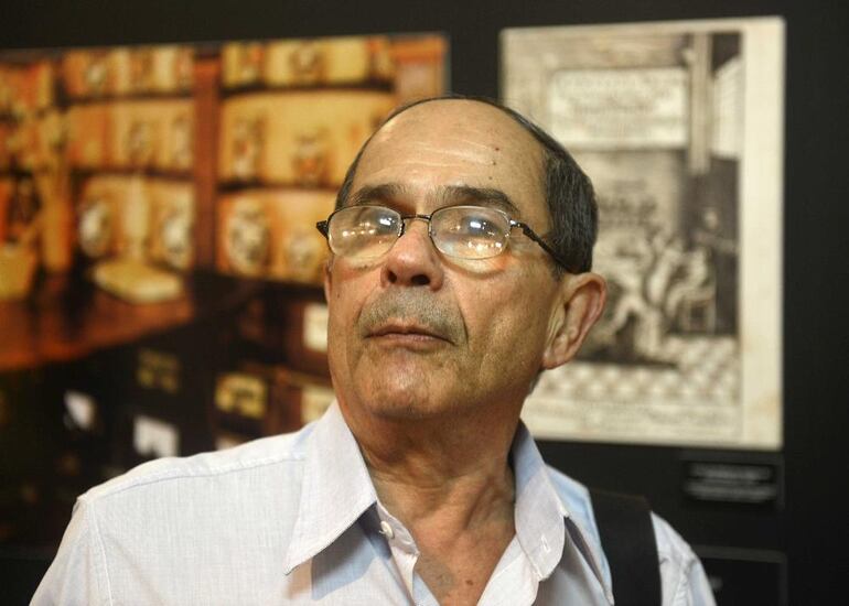 Dr. Salvador Addario, de 77 años, en una entrevista el pasado jueves 10 de agosto. (Foto: Silvio Rojas, ABC Color)