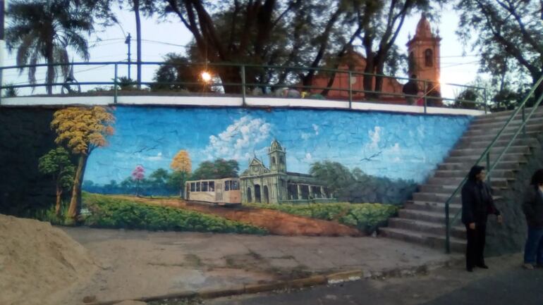 Mural Renzo que pintó en la escalinata frente al Cementerio de La Recoleta.