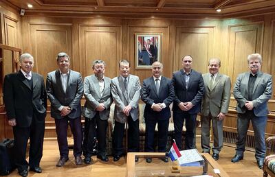 Autoridades del Fondo Ganadero y otras instituciones, junto a empresarios japoneses, en la reunión que se celebró ayer.