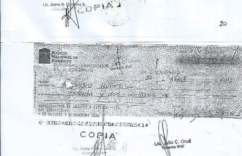 copia-del-cheque-que-efectivizo-gustavo-amado-alfonzo-el-hijo-del-intendente-de-arroyos-y-esteros-gustavo-alfonzo--221534000000-1091723.jpg