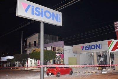 La sucursal Visión fue completamente destrozada con dinamita por los criminales, quienes tomaron por media hora la ciudad.