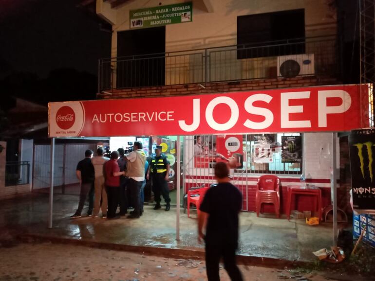 Fachada del local frente al cual se produjo el asalto.