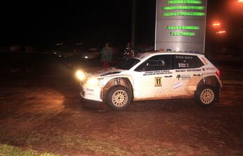 el-skoda-fabia-r5-con-el-cual-orlando-penner-se-impuso-en-el-mini-rally-de-obligado--225813000000-1672066.jpg